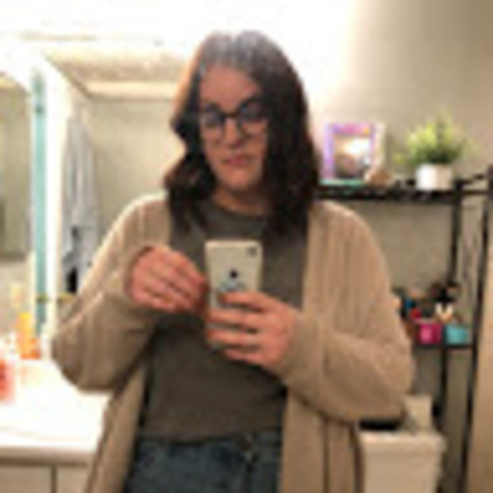 Meet your Posher, Olivia